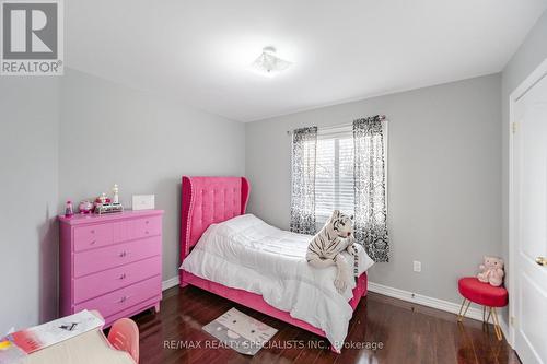 16 Torraville St, Brampton, ON - Indoor Photo Showing Bedroom