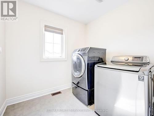 26 Skelton Street, Mono, ON - Indoor Photo Showing Laundry Room