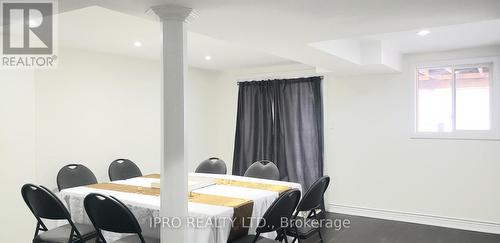 249 Warner Crescent, Newmarket, ON - Indoor Photo Showing Dining Room