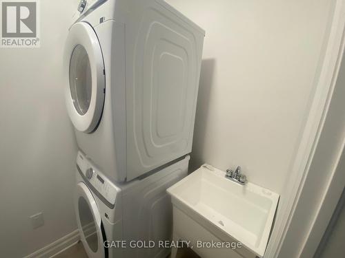 #Main -7426 Parkside Dr E, Niagara Falls, ON - Indoor Photo Showing Laundry Room