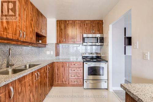 #1705 -10 Sunny Glen Way, Toronto, ON - Indoor Photo Showing Kitchen With Double Sink With Upgraded Kitchen