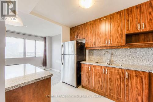 #1705 -10 Sunny Glen Way, Toronto, ON - Indoor Photo Showing Kitchen With Double Sink