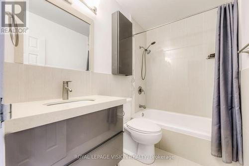 #1705 -10 Sunny Glen Way, Toronto, ON - Indoor Photo Showing Bathroom