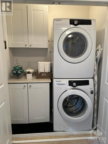 224 Macoun Circle, Ottawa, ON - Indoor Photo Showing Laundry Room