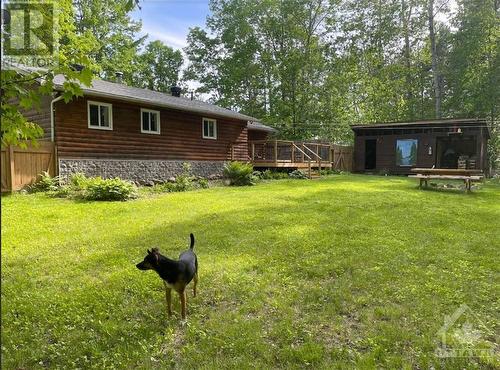 Gotta love a fully fenced in yard, you can let the dogs or those pesky kids out and not worry about them escaping. - 48 Sunrise Road, Killaloe, ON - Outdoor