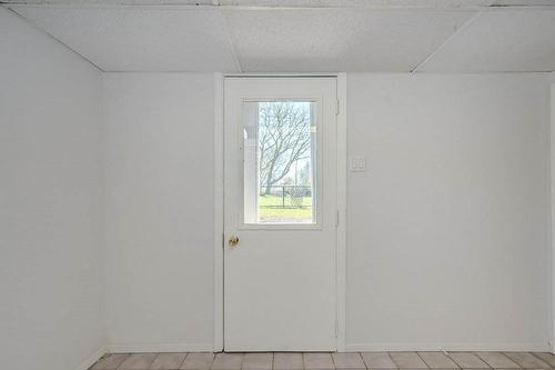 233 Elizabeth Street, Guelph, ON - Indoor Photo Showing Other Room