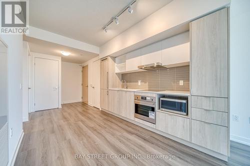 #1608 -138 Downes St, Toronto, ON - Indoor Photo Showing Kitchen