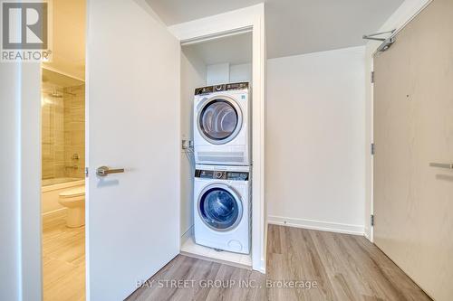 #1608 -138 Downes St, Toronto, ON - Indoor Photo Showing Laundry Room