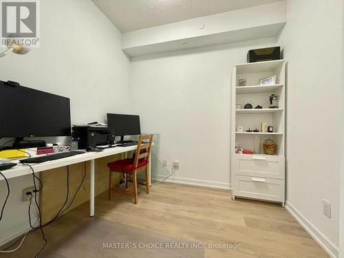 #2501 -32 Forest Manor Rd, Toronto, ON - Indoor Photo Showing Office