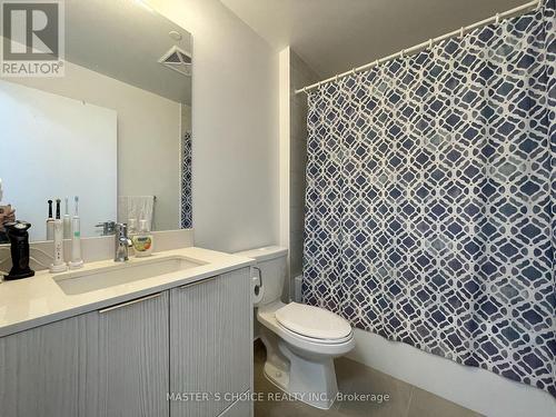 #2501 -32 Forest Manor Rd, Toronto, ON - Indoor Photo Showing Bathroom