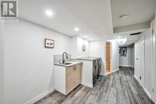 90 James Park Sq, Toronto, ON - Indoor Photo Showing Laundry Room