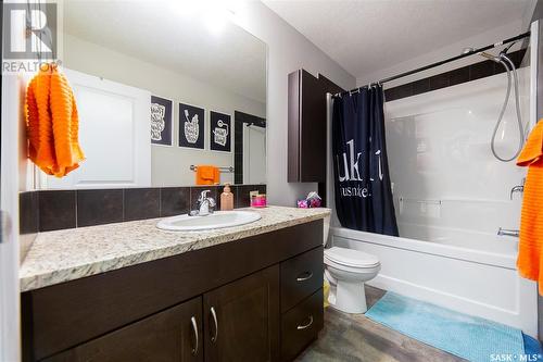 102 210 Rajput Way, Saskatoon, SK - Indoor Photo Showing Bathroom