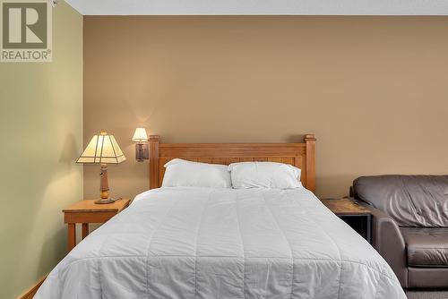 5275 Big White Road Unit# 309, Big White, BC - Indoor Photo Showing Bedroom
