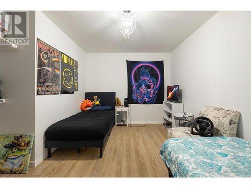 1051 11 Avenue, Vernon, BC - Indoor Photo Showing Bedroom