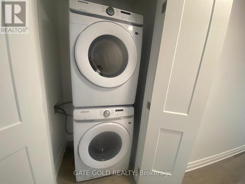 #Upper -7426 Parkside Dr E, Niagara Falls, ON - Indoor Photo Showing Laundry Room