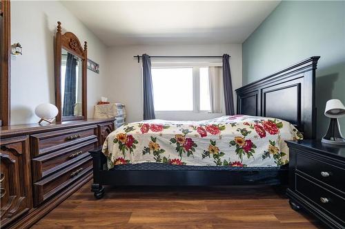 14 1240 Chamberlain Avenue, Winnipeg, MB - Indoor Photo Showing Bedroom