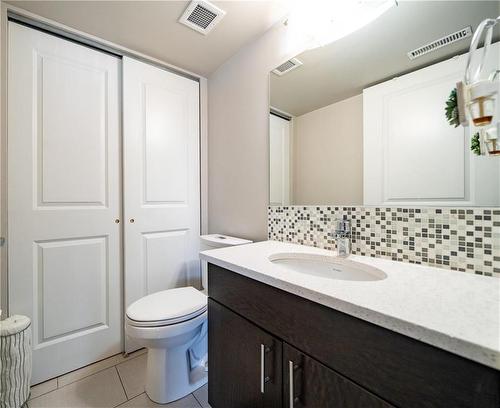 14 1240 Chamberlain Avenue, Winnipeg, MB - Indoor Photo Showing Bathroom
