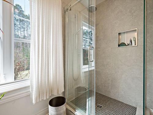 Salle de bains - 204 Ch. De La Pinède, Piedmont, QC - Indoor Photo Showing Bathroom