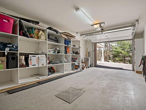 Garage - 204 Ch. De La Pinède, Piedmont, QC - Indoor With Storage