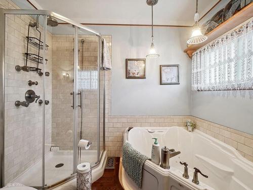 Salle de bains - 285 Rue Pariseau, Boisbriand, QC - Indoor Photo Showing Bathroom