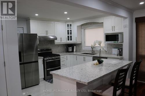 33 Conley Street, Vaughan, ON - Indoor Photo Showing Kitchen With Double Sink
