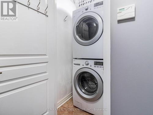 #310 -70 Port St E, Mississauga, ON - Indoor Photo Showing Laundry Room