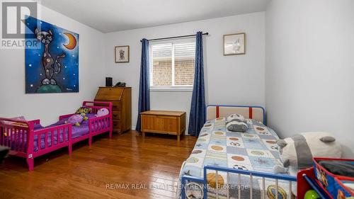 24 Sandy Beach Rd, Brampton, ON - Indoor Photo Showing Bedroom