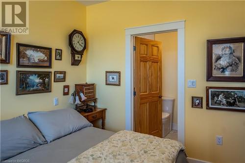 58 Grey Street N, Southampton, ON - Indoor Photo Showing Bedroom