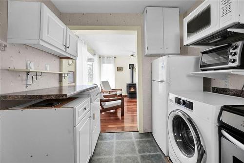 36 Nature Line, Lowbanks, ON - Indoor Photo Showing Laundry Room
