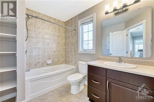 407 Fireweed Trail, Ottawa, ON - Indoor Photo Showing Bathroom