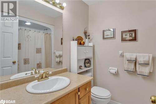 130 Victoria Avenue N, Lindsay, ON - Indoor Photo Showing Bathroom