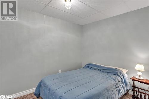 130 Victoria Avenue N, Lindsay, ON - Indoor Photo Showing Bedroom