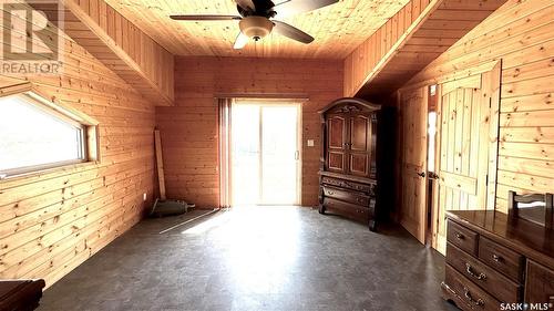 243 Ruby Drive, Hitchcock Bay, SK - Indoor Photo Showing Other Room