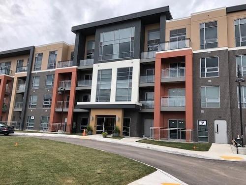 4040 Upper Middle Road|Unit #215, Burlington, ON - Outdoor With Facade