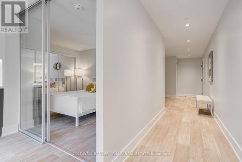 #210 -1888 Queen St E, Toronto, ON - Indoor Photo Showing Laundry Room