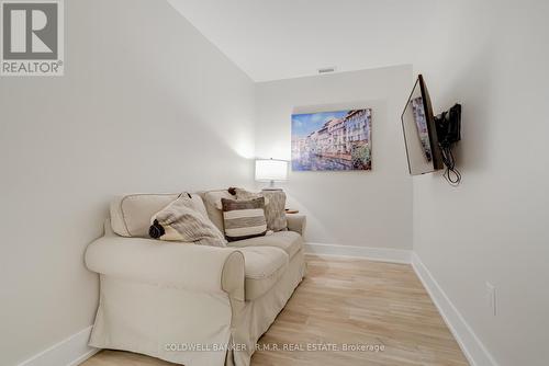 #210 -1888 Queen St E, Toronto, ON - Indoor Photo Showing Other Room