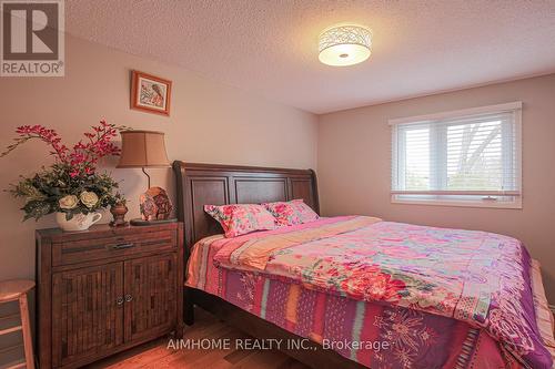 3370 Martins Pine Cres, Mississauga, ON - Indoor Photo Showing Bedroom