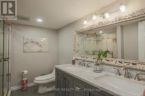 3370 Martins Pine Cres, Mississauga, ON - Indoor Photo Showing Bathroom