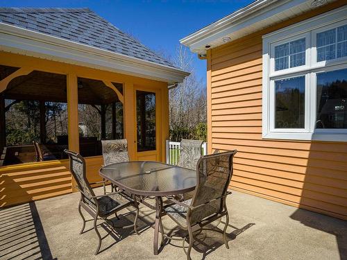 Terrasse - 1115 Rue Des Anciens, Prévost, QC - Outdoor With In Ground Pool With Deck Patio Veranda