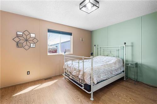 32 Alder Crescent, St Clements, MB - Indoor Photo Showing Bedroom