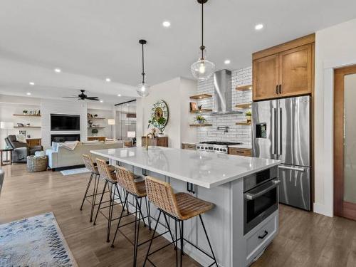 2424 Fairways Drive, Sun Peaks, BC - Indoor Photo Showing Kitchen With Upgraded Kitchen