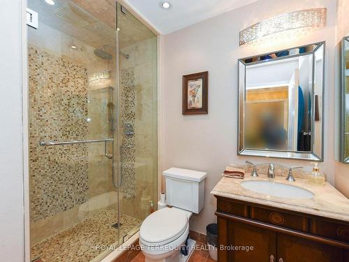 811-1 Ripley Ave, Toronto, ON - Indoor Photo Showing Bathroom