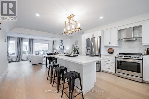 221 Beech Ave, Toronto, ON - Indoor Photo Showing Kitchen With Upgraded Kitchen