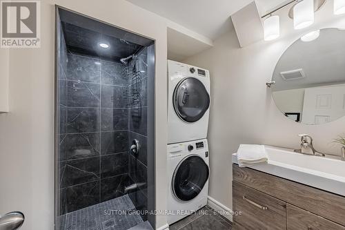 221 Beech Ave, Toronto, ON - Indoor Photo Showing Laundry Room
