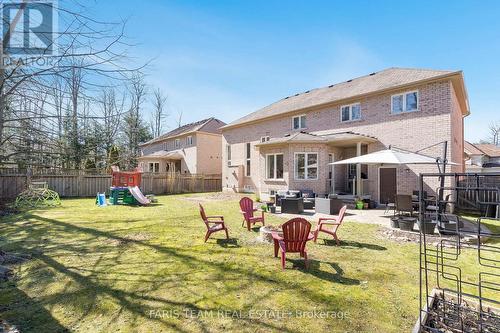 28 Camelot Sq, Barrie, ON - Outdoor