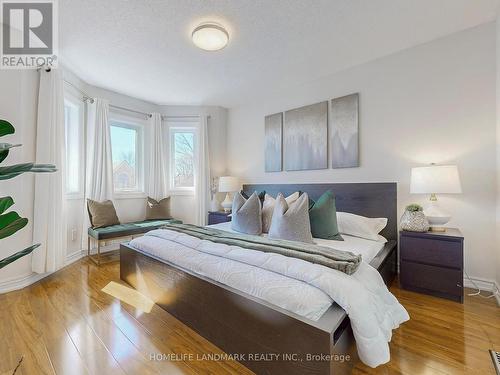 21 - 455 Apache Court, Mississauga, ON - Indoor Photo Showing Bedroom