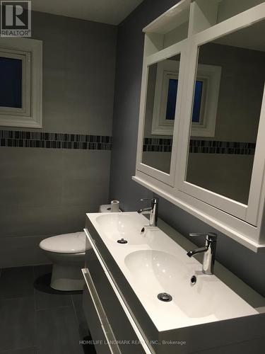 67 Fieldwood Dr, Toronto, ON - Indoor Photo Showing Bathroom