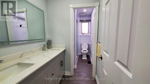 156 Hillcrest Drive, East Gwillimbury, ON - Indoor Photo Showing Bathroom