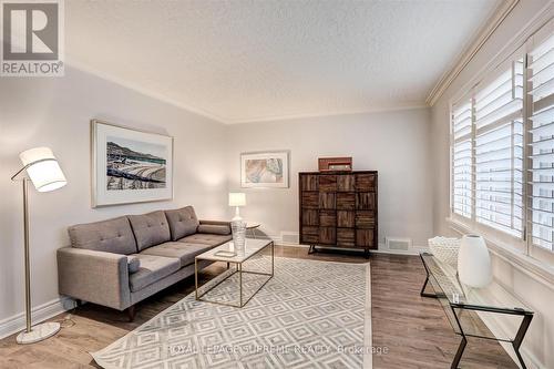 #Main -2515 Donnavale Dr, Mississauga, ON - Indoor Photo Showing Living Room