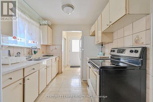 34 Legume Road, Toronto, ON - Indoor Photo Showing Kitchen With Double Sink